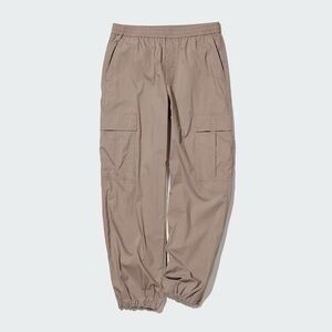 Uniqlo Easy Cargo Pants in Beige